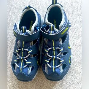 NEW kid Merrell shoes